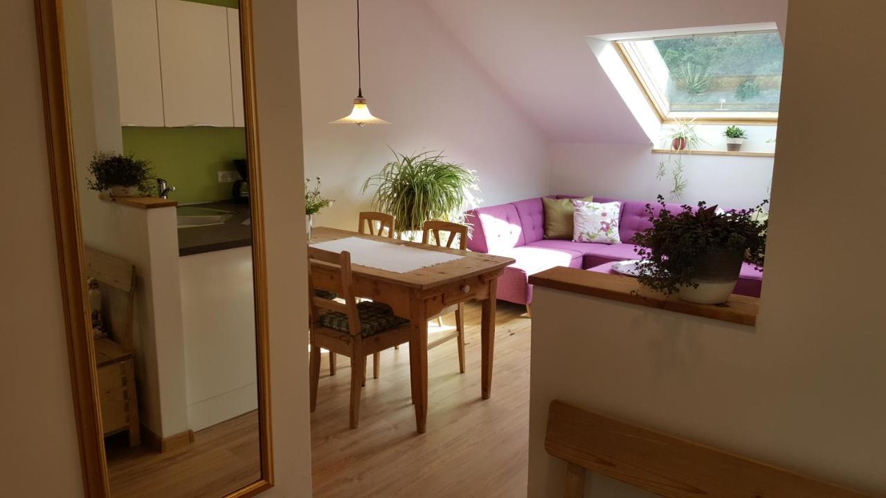 Viadolcevita - Gruene Gaestewohnung Lana Eksteriør billede